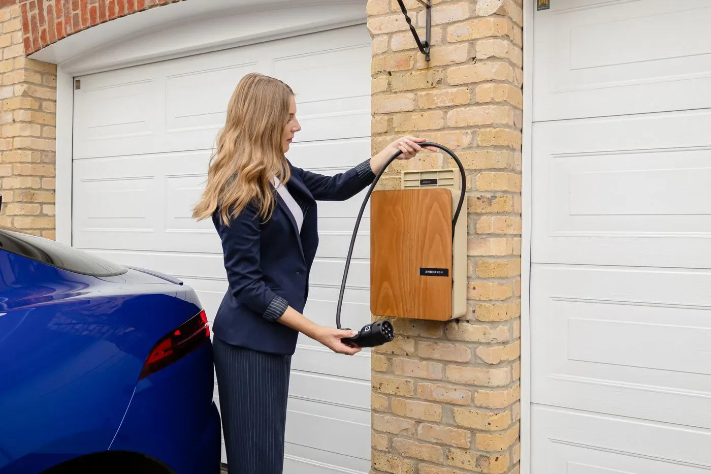 Installation d'une borne de recharge pour véhicule électrique à Pantin